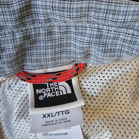 North Face Loghill Casual Button down Camp Shirt - Picture 6 of 16